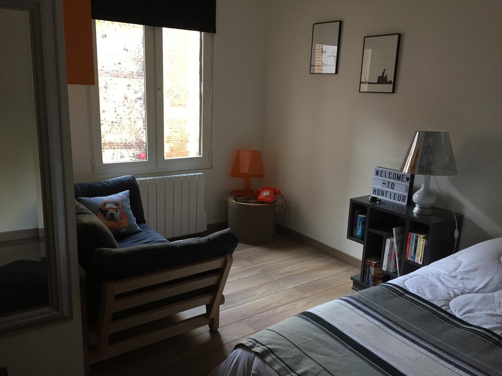 הונפלר L Appart De La Place Ste Catherine מראה חיצוני תמונה